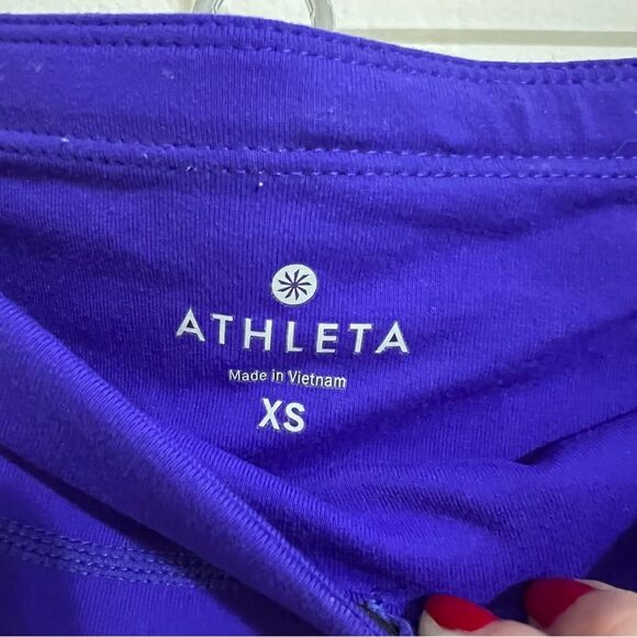Athleta Ultramarine blue mesh capri cropped leggings, size XS - Picture 4 of 7